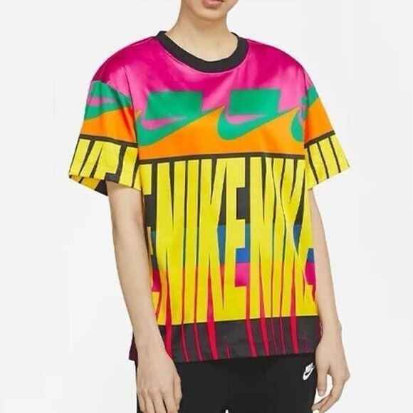 Nike Sportswear Nike Sportswear Logo T-shirt Multicolor size small, Oversized - Picture 2 of 11